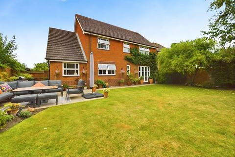 4 bedroom detached house for sale, Hargate Way, Hampton Hargate, PE7