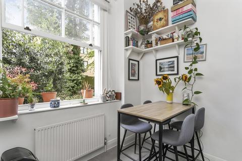 37b Milner Square, London, N1 1TW