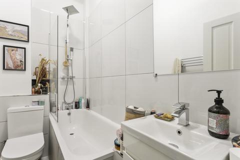 37b Milner Square, London, N1 1TW