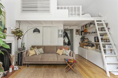 37b Milner Square, London, N1 1TW