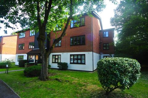 2 bedroom apartment to rent, Queens Road, Weybridge KT13