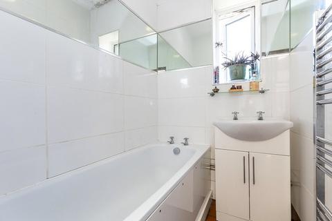 65 Grangemill Road, London, SE6 3JZ