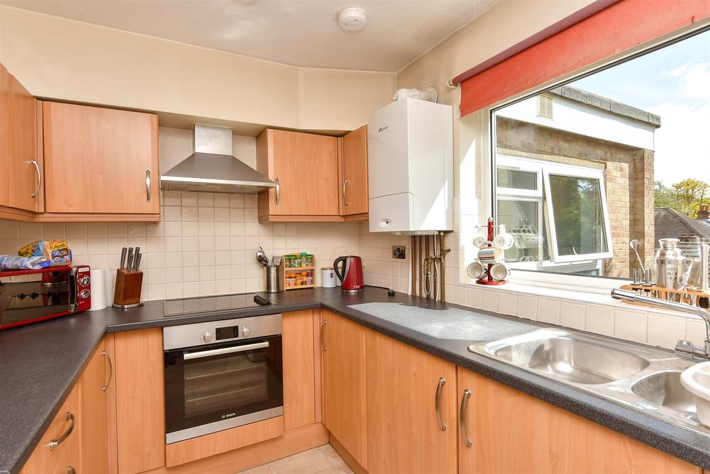 Sherwood Park Road, Sutton, Surrey 1 bed flat for sale £260,000