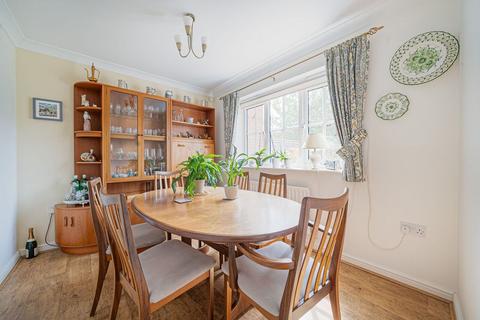 5 Blossom Close, Andover, SP10 3RR