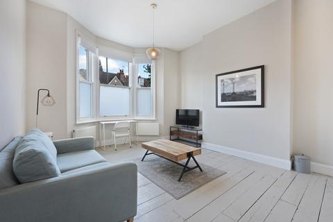 1 bedroom flat for sale, Longley Road, London, SW17