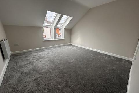 1 bedroom end of terrace house to rent, Newton Road, Suffolk IP3