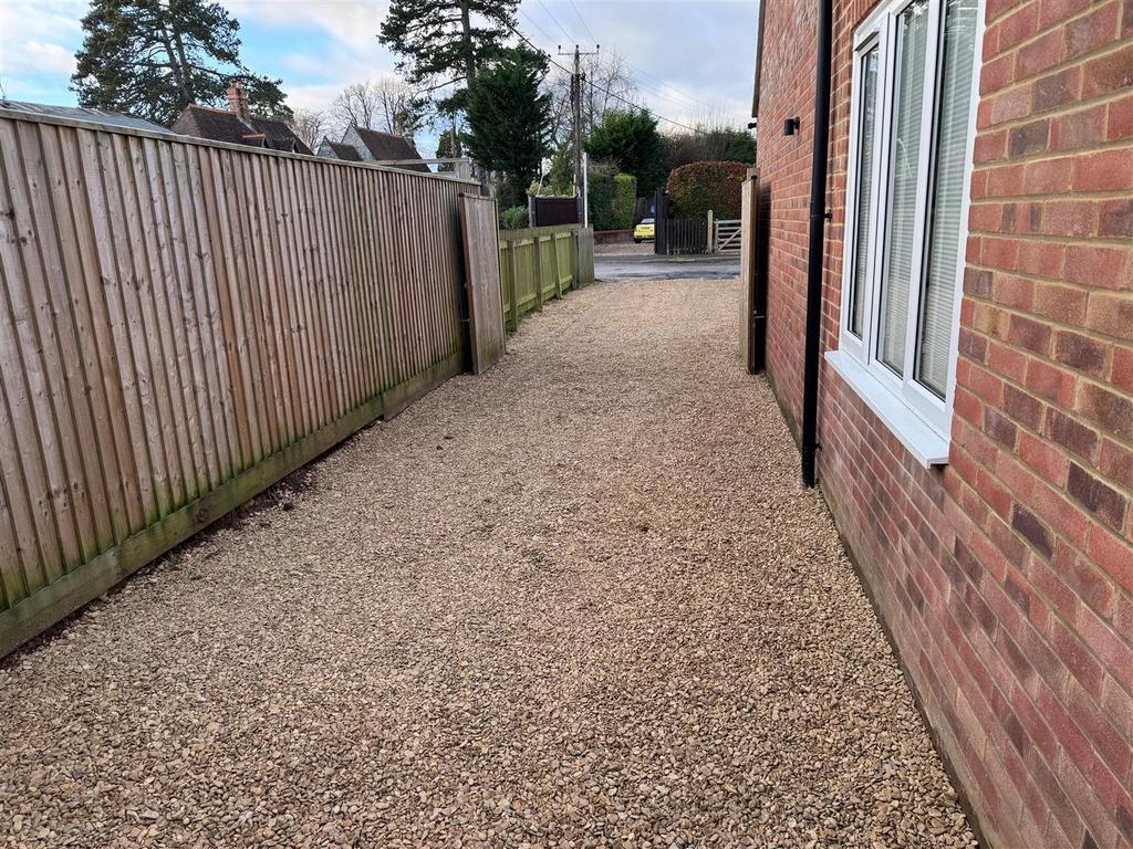16 Holly drive 2.jpeg