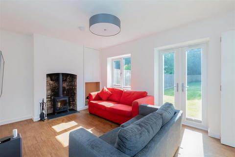 undefined, Holly Close, Henley-On-Thames RG9