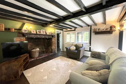 3 bedroom cottage for sale, Cane End Reading RG4