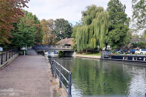 2 bedroom end of terrace house for sale, Lee Close, Stanstead Abbotts