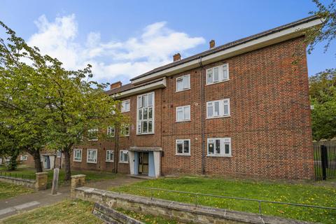 2 bedroom apartment for sale, Little Heath, London