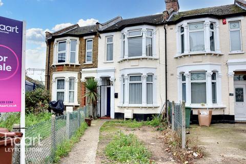 3 bedroom link detached house for sale, Harrow Road, London