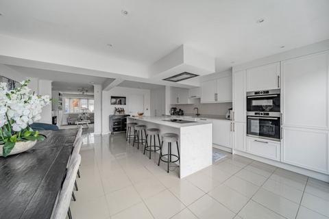 22 Cameron Crescent, Bedford, MK40 4TH