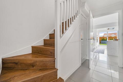 22 Cameron Crescent, Bedford, MK40 4TH