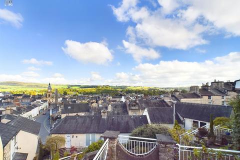 2 bedroom flat for sale, High Fellside, Kendal LA9