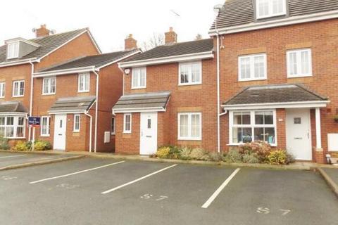 4 bedroom end of terrace house to rent, Jackson Avenue, Nantwich CW5