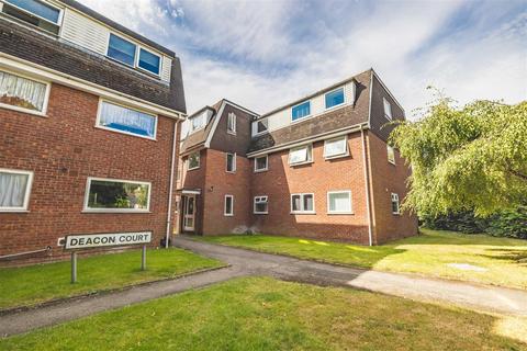 2 bedroom apartment for sale, Dedworth Road, Windsor