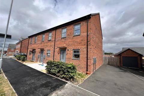 2 bedroom end of terrace house for sale, Haydock Avenue, Castleford