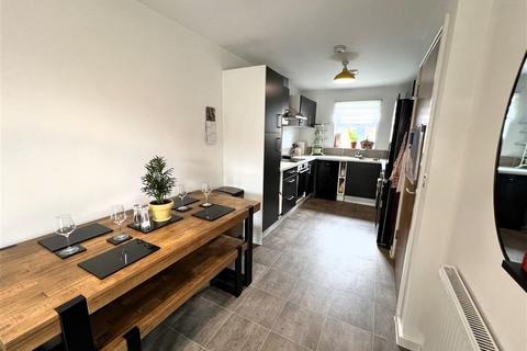 2 bedroom end of terrace house for sale, Haydock Avenue, Castleford