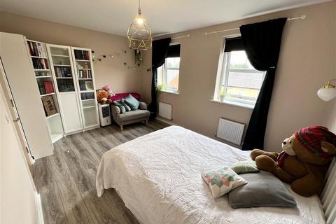 2 bedroom end of terrace house for sale, Haydock Avenue, Castleford