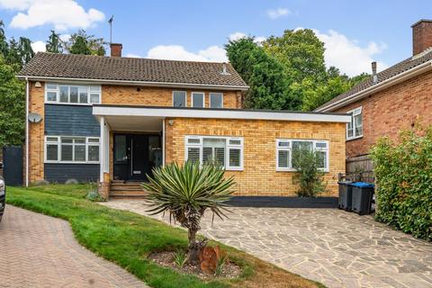 5 bedroom detached house for sale, Roxton Gardens, Croydon