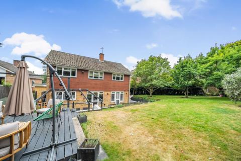 28 Roxton Gardens, Croydon, CR0 5AL