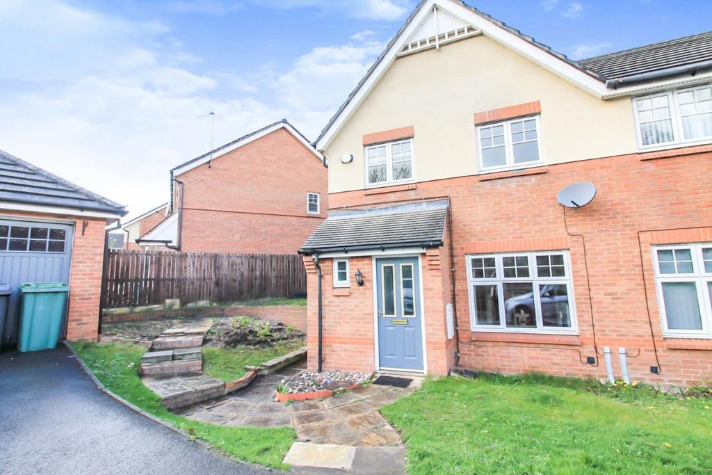 Tavistock Park Leeds LS12 3 Bed Semi detached House 925 Pcm 213 Pw tavistock-park-leeds-ls12-3-bed-semi-detached-house-925-pcm-213-pw