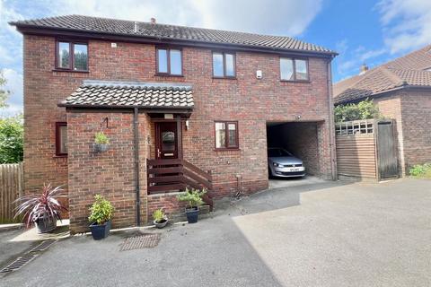 3 bedroom detached house for sale, Burntwood, Brentwood