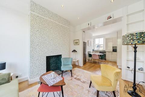 3 bedroom flat to rent, Morna Road, London