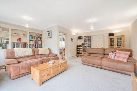 5 bedroom detached house for sale, Reading Road, Woodley, RG5