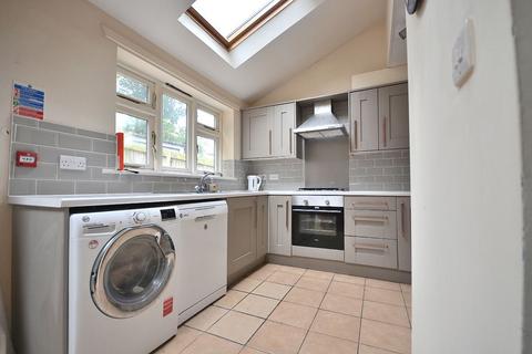 113 Allington Avenue, Nottingham, NG7 1JY