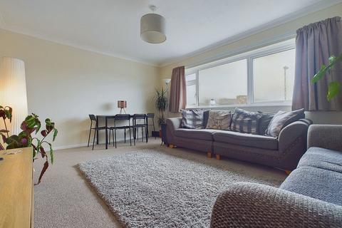 2 bedroom flat for sale, St Bernards Court, Sompting Road, Lancing.