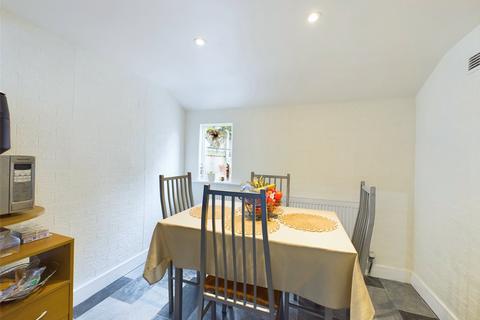 79 Albany Road, Doncaster, DN4 0QN