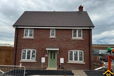 3 bedroom semi-detached house to rent, Collett Court, Gloucester, Gloucestershire, GL1