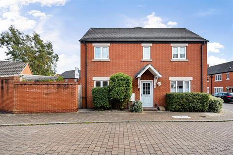 4 bedroom end of terrace house for sale, Spitalcroft Road, Devizes