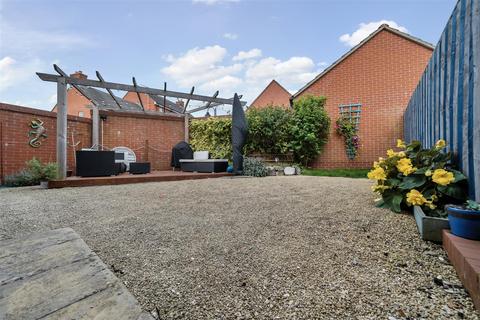 4 bedroom end of terrace house for sale, Spitalcroft Road, Devizes