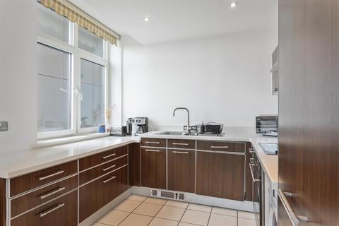 2 bedroom flat for sale, 9 Albert Embankment, Vauxhall, London, SE1