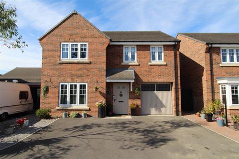 4 bedroom detached house for sale, Swan Way, Thirsk YO7