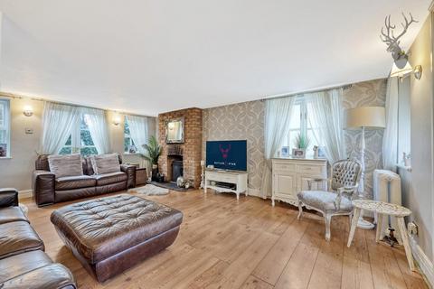 3 bedroom house for sale, Woodside, Thornwood, Epping