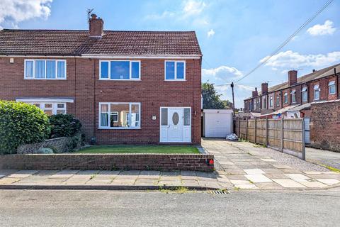 3 bedroom semi-detached house for sale, White Street, Leigh