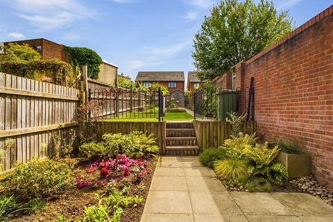 2 bedroom semi-detached house for sale, Latimer Close, Nottingham NG6