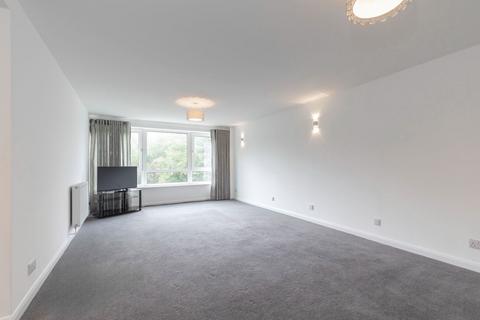 3 bedroom flat for sale, Withyholt Court, Charlton Kings, Cheltenham, GL53