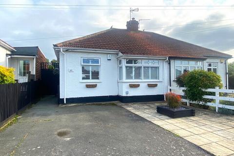 2 bedroom bungalow for sale, Northfield Avenue, Orpington, BR5