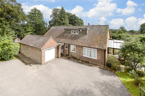 4 bedroom chalet for sale, St. Raphaels, Uckfield TN22