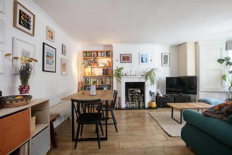 2 bedroom flat for sale, Dagmar Road, Camberwell, SE5