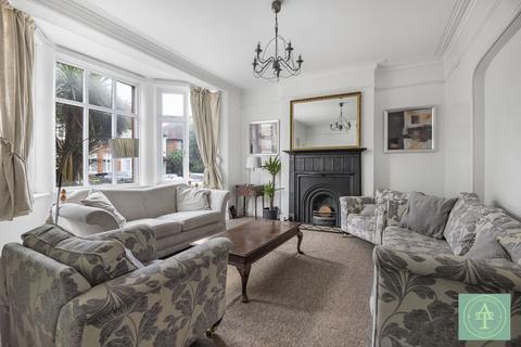 5 bedroom semi-detached house for sale, Elm Park Road, N21