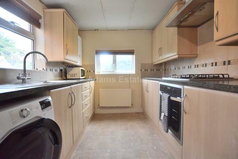 4 bedroom terraced house for sale, Donnington Gardens, University Area