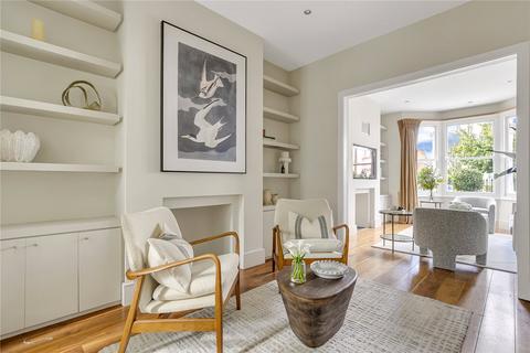 4 bedroom end of terrace house for sale, Grandison Road, London, SW11