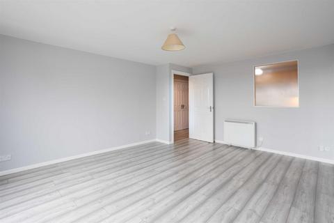 2 bedroom flat to rent, Wallace Street, Glasgow