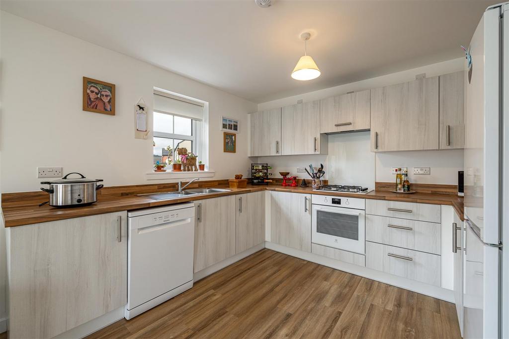 14 Knoll Park Place Galashiels 34.JPG